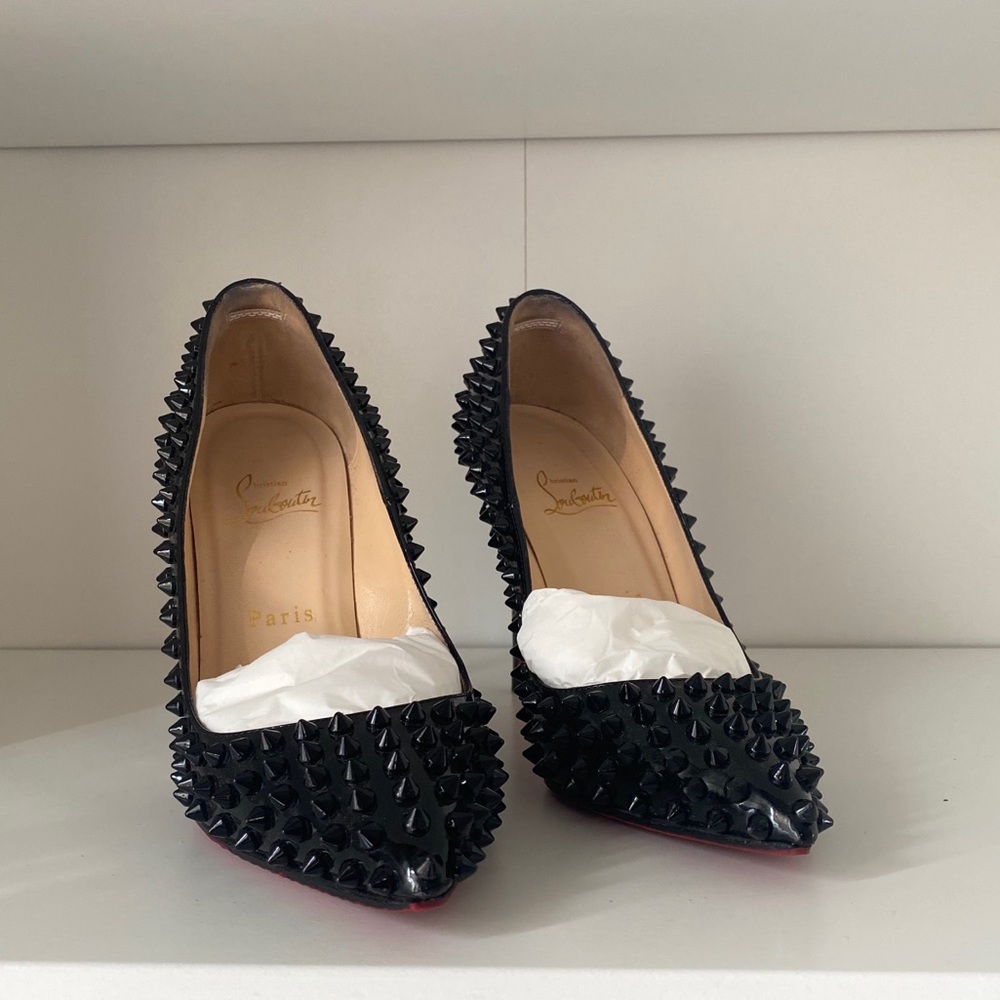 Christian Louboutin Pigalle black spikes 38